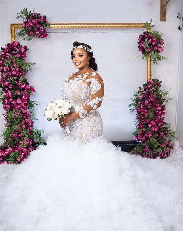 African Mermaid Wedding Dress Lace Long Sleeve Sheer Neck Women's Dress Long Tail Bridal Wedding Dress Custom Mad